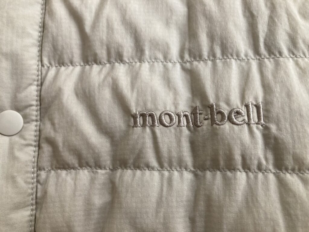 スペリオダウン。ロゴ刺繍。